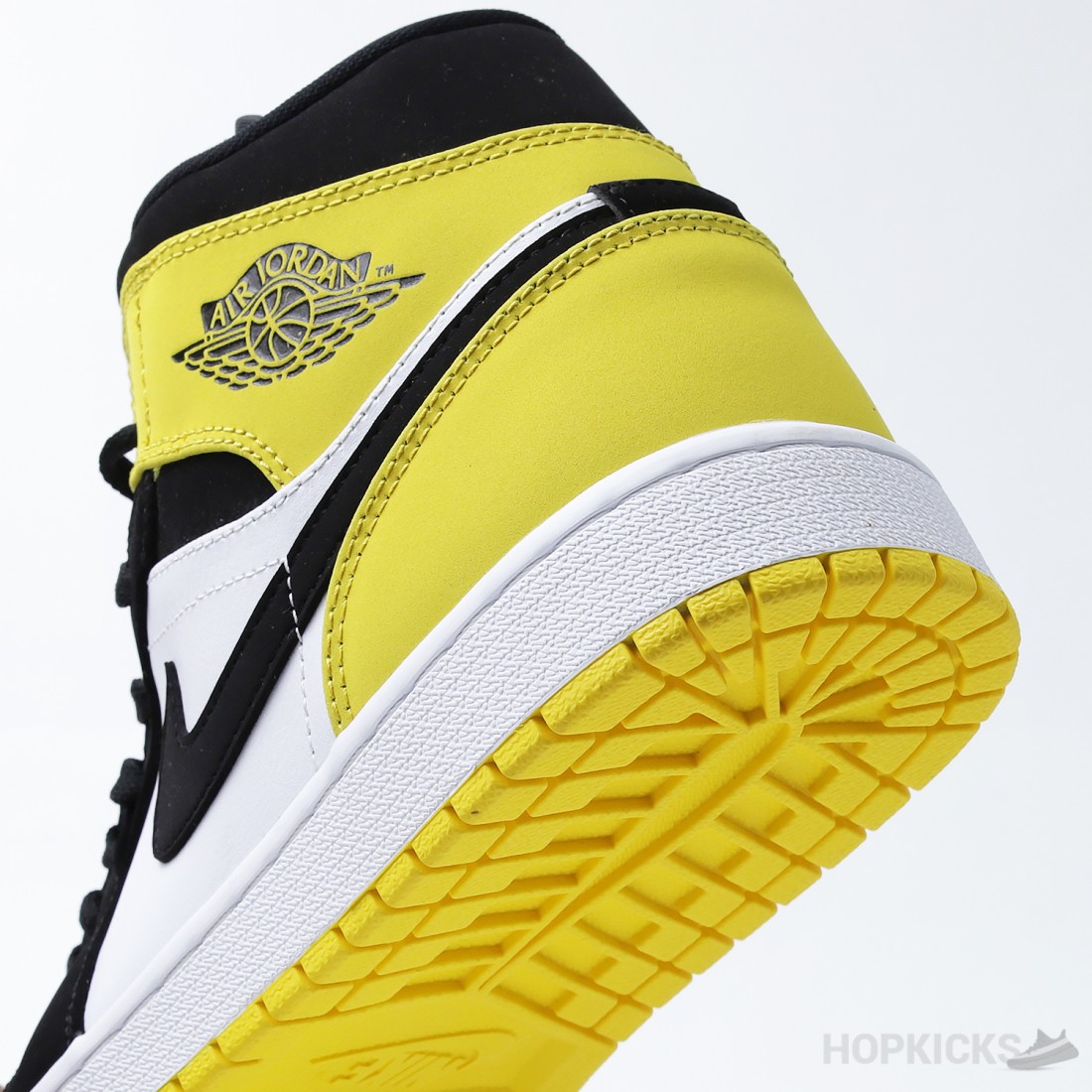 aj1 mid yellow toe